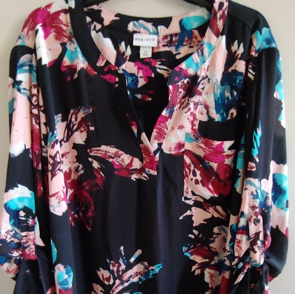 Ava & Viv Tops - Ava & Viv Abstract Floral Long Sleeve Blouse